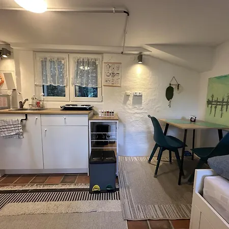 Historisches Backhaeuschen *