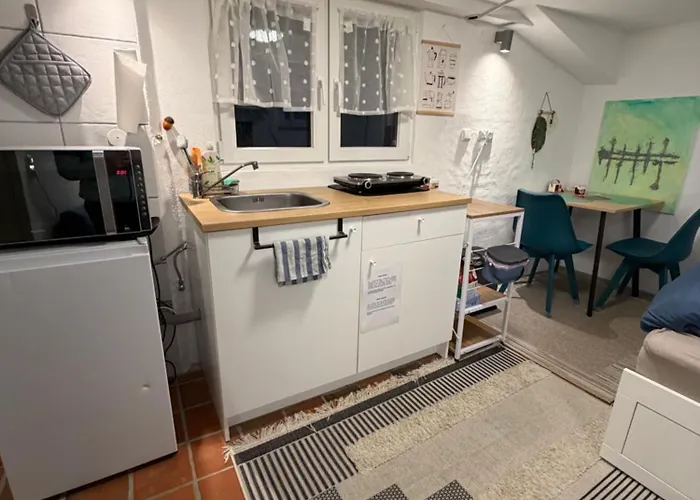 Historisches Backhaeuschen *